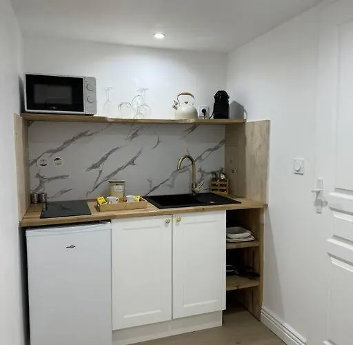 Bel Rez-de-chaussee Apartment *